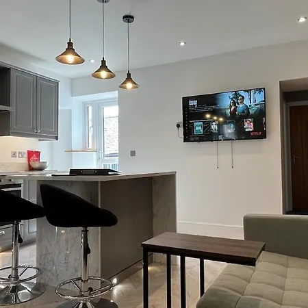 Jester Court - 2 Bed In The Centre Of Village - Free Off-site Health Club Access With Pool, Sauna, Steam & Gym Lejlighed Windermere