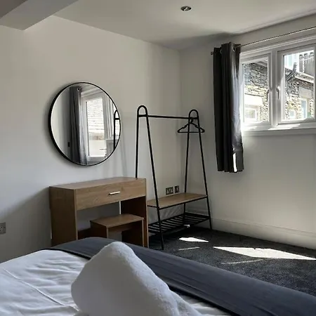 Jester Court - 2 Bed In The Centre Of Village - Free Off-site Health Club Access With Pool, Sauna, Steam & Gym Windermere