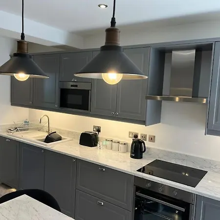 Jester Court: With Health Club Access Apartment