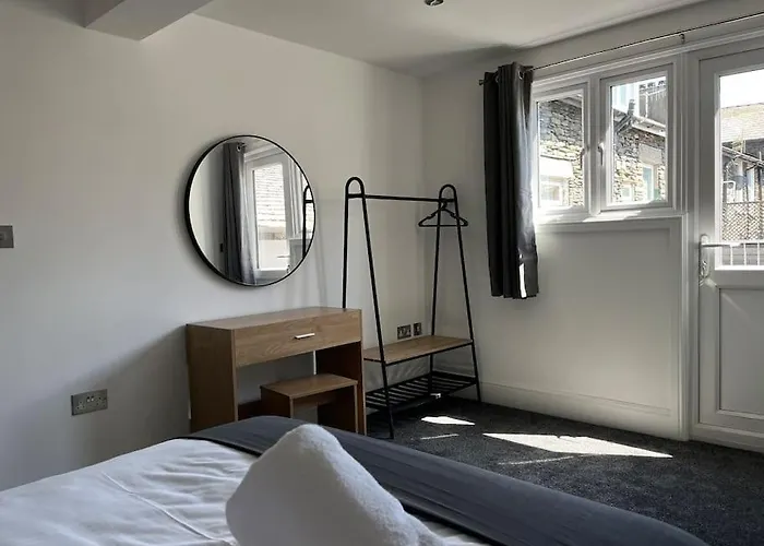 Jester Court - 2 Bed In The Centre Of Village - Free Off-site Health Club Access With Pool, Sauna, Steam & Gym Windermere