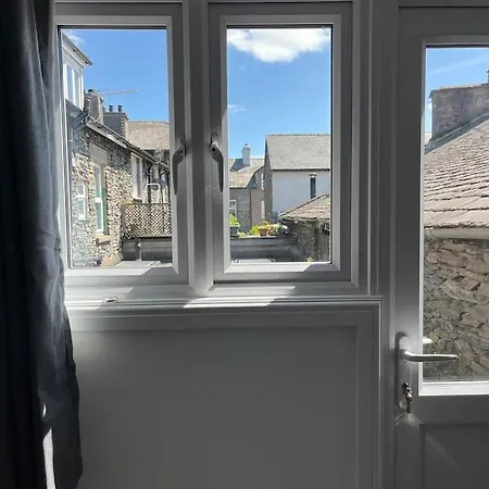 Jester Court - 2 Bed In The Centre Of Village - Free Off-site Health Club Access With Pool, Sauna, Steam & Gym Apartament